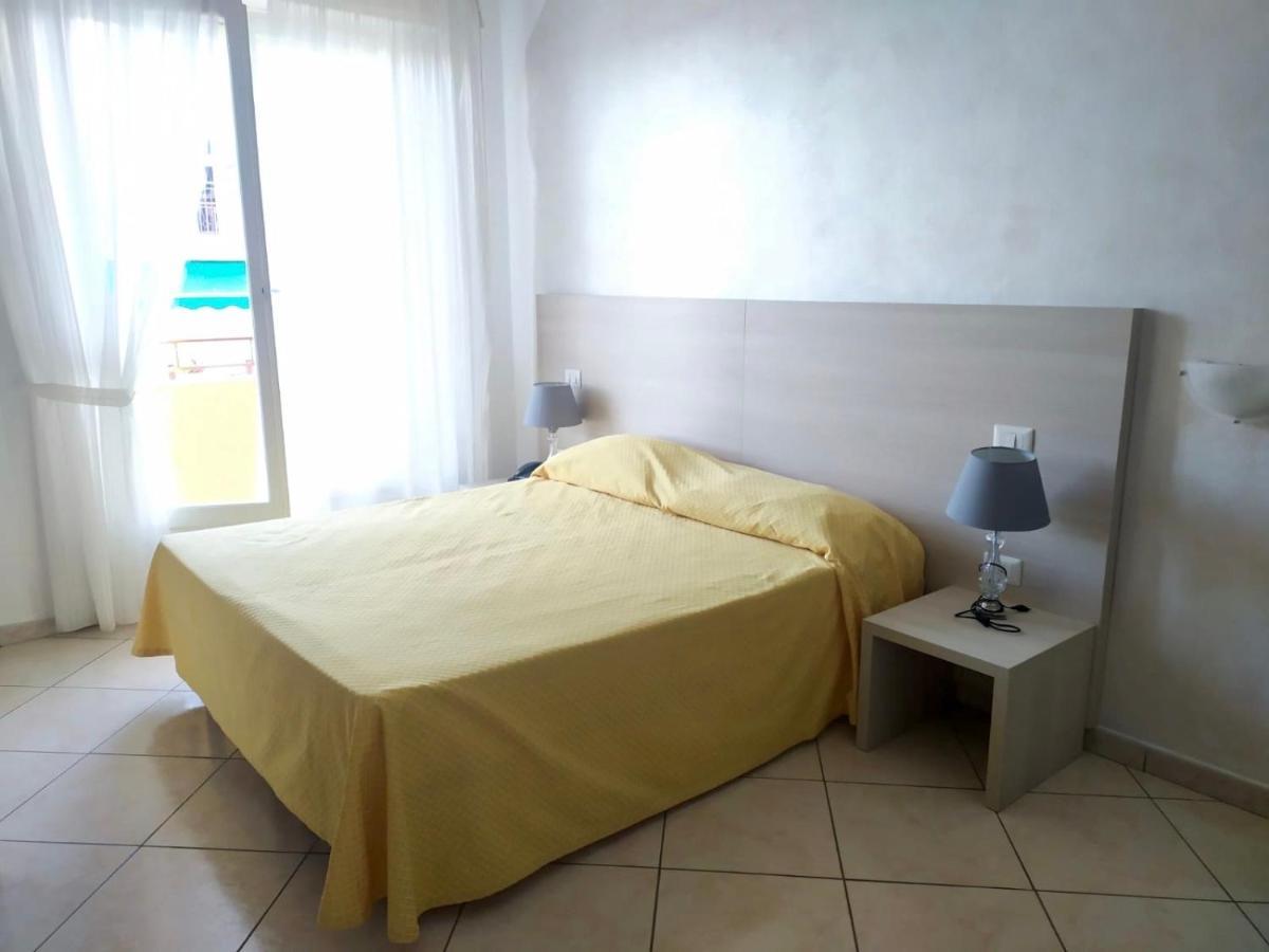 Hotel Solidago Taggia Exterior foto